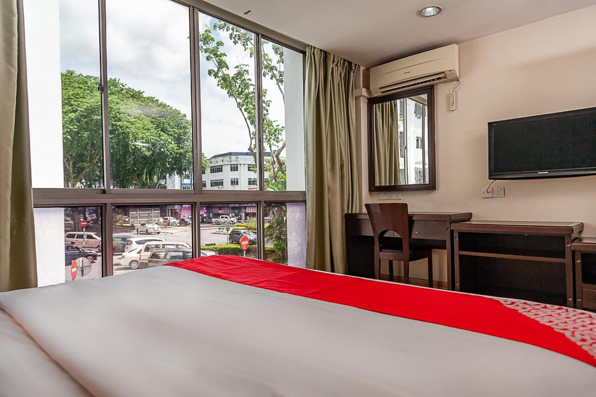 Super Oyo 90055 Mansion Inn シブ エクステリア 写真