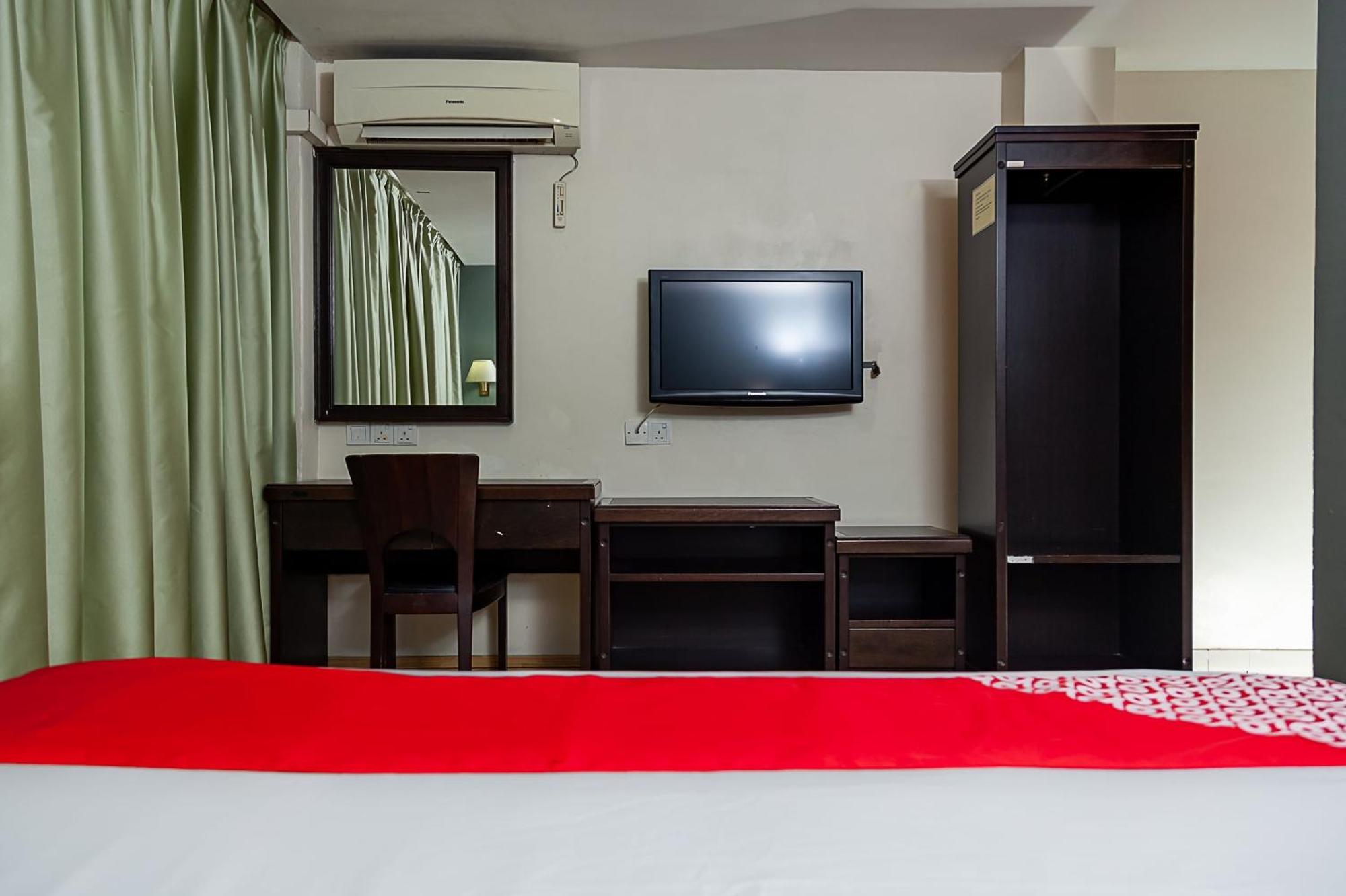 Super Oyo 90055 Mansion Inn シブ エクステリア 写真